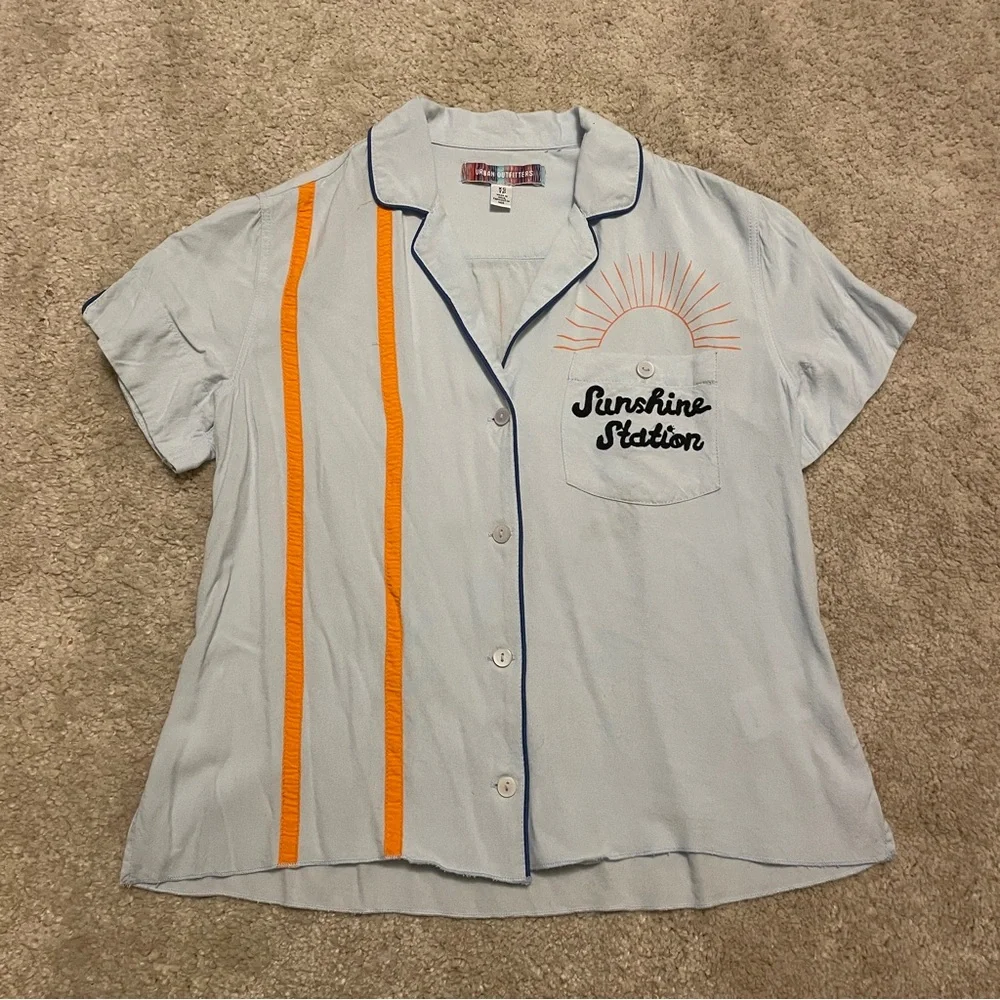 Urban Outfitters Uo Petrol
Souvenir Button-down Shirt size XS - Picture 3 of 7